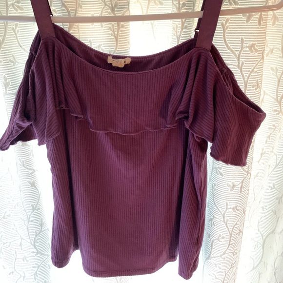 Purple off the shoulder summer top - Picture 2 of 2
